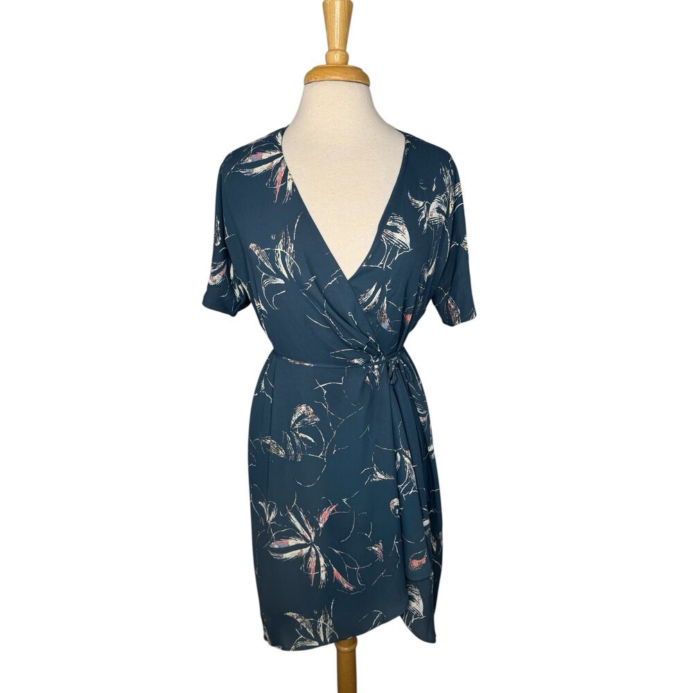BABATON Aritzia Wallace Wrap Dress Size Small Blue Watercolor Art Short Sleeve